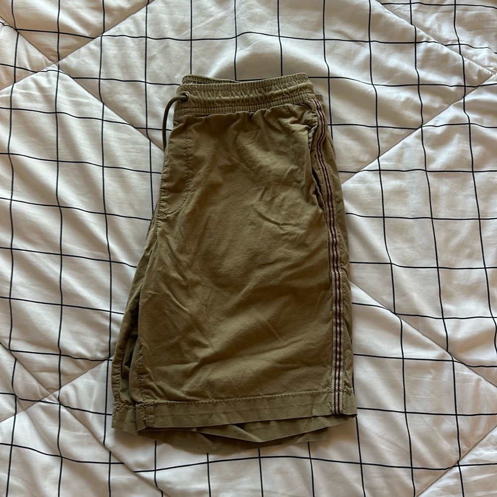 Men’s Khaki Short 7in Inseam
